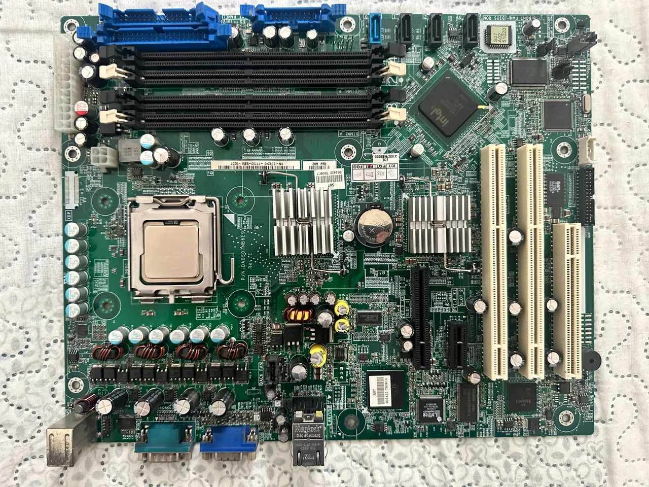  Placa mãe Servidor Dell PowerEdge 840 Pentium 4- 3.0Ghz  - Foto 2