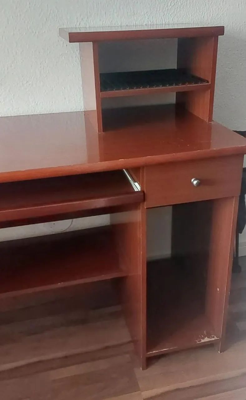 Mesa de escritório de madeira usada - Foto 4