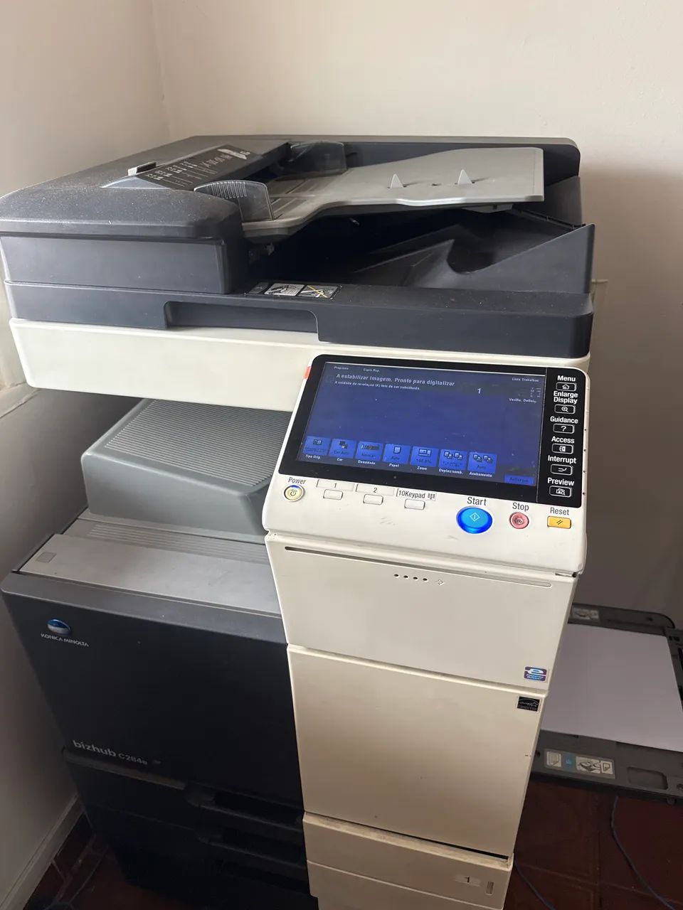 Impressora Konica Minolta c284e 