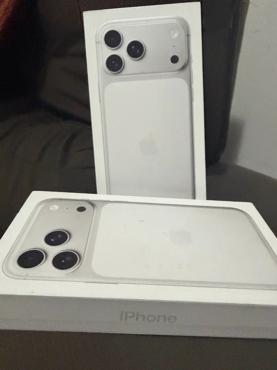 iPhone 17 Pro Max 256GB - Silver- novo com 1 ano de garantia
