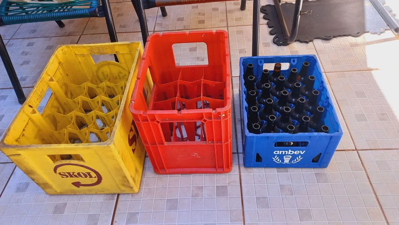 Caixa plastica para garrafas  - Foto 2
