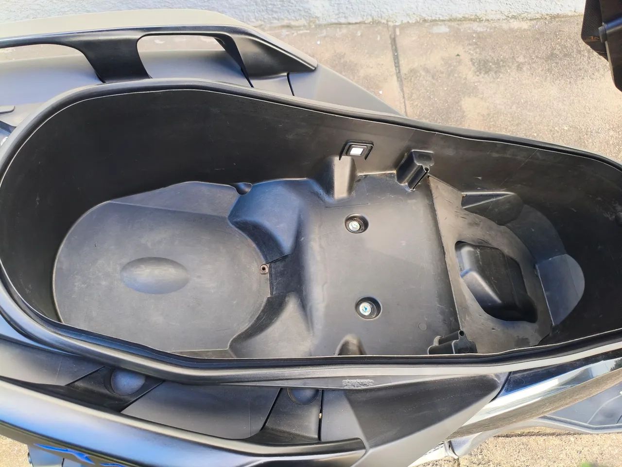 Vendo Yamaha X MAX 250 2021  - Foto 7