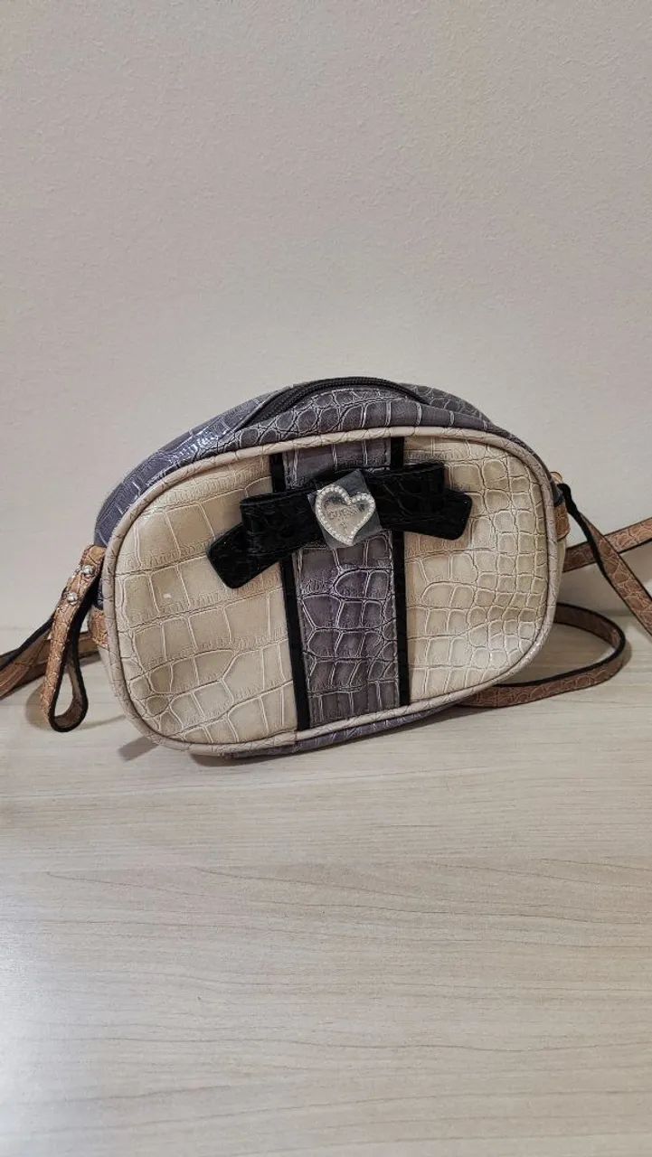 Bolsa transversal Guess