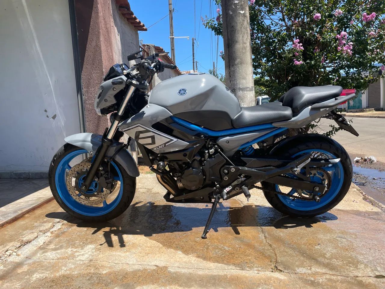 Xj6 2018  aceito troca  - Foto 2