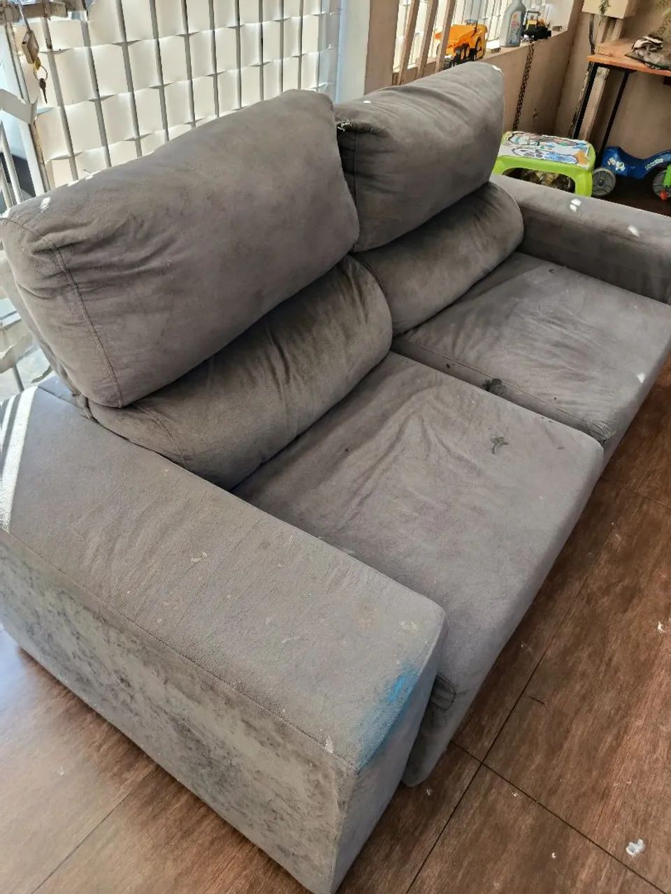 Vendo sofá semi-novo  - Foto 3