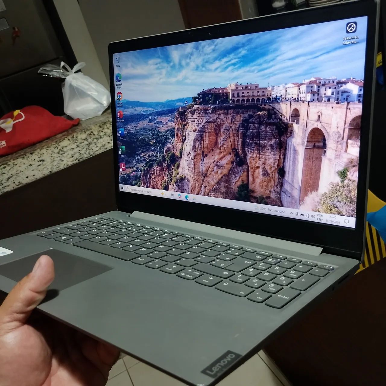 Notebook i5 10th com 8 de ram e Ssd (rápido)