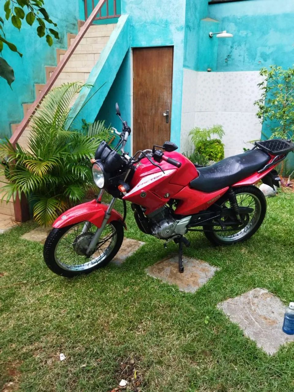 Motos