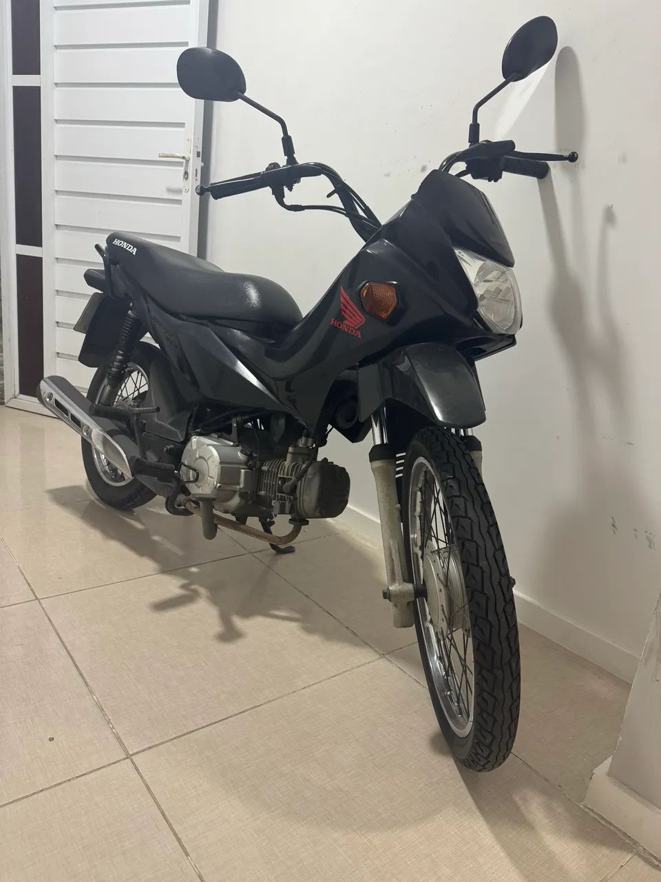 Vendo moto seminova 