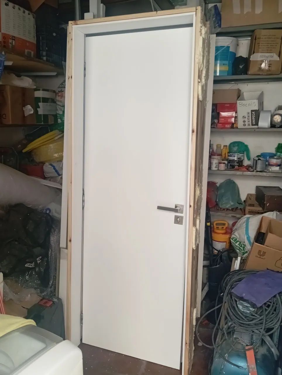 Portas de madeira 72 cm x 2.10 com guarnições novas e ferragens. Relação abaixo. - Foto 3