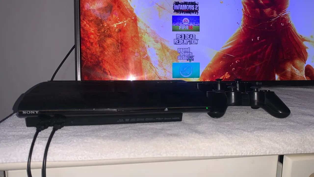 Playstation 3 (Desbloqueada) - Foto 2