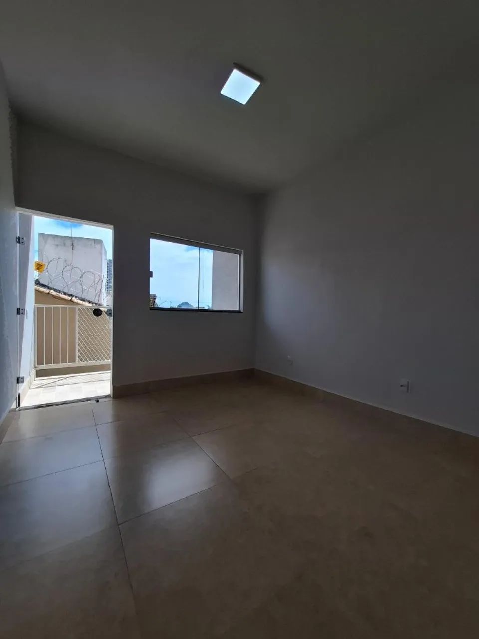 KITINETE DE 01 QUARTO NA RUA P-35 - Foto 4