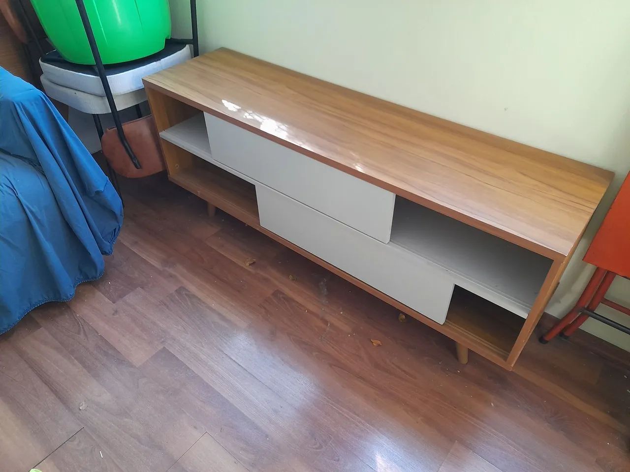 Rack de TV com espaços - Foto 2