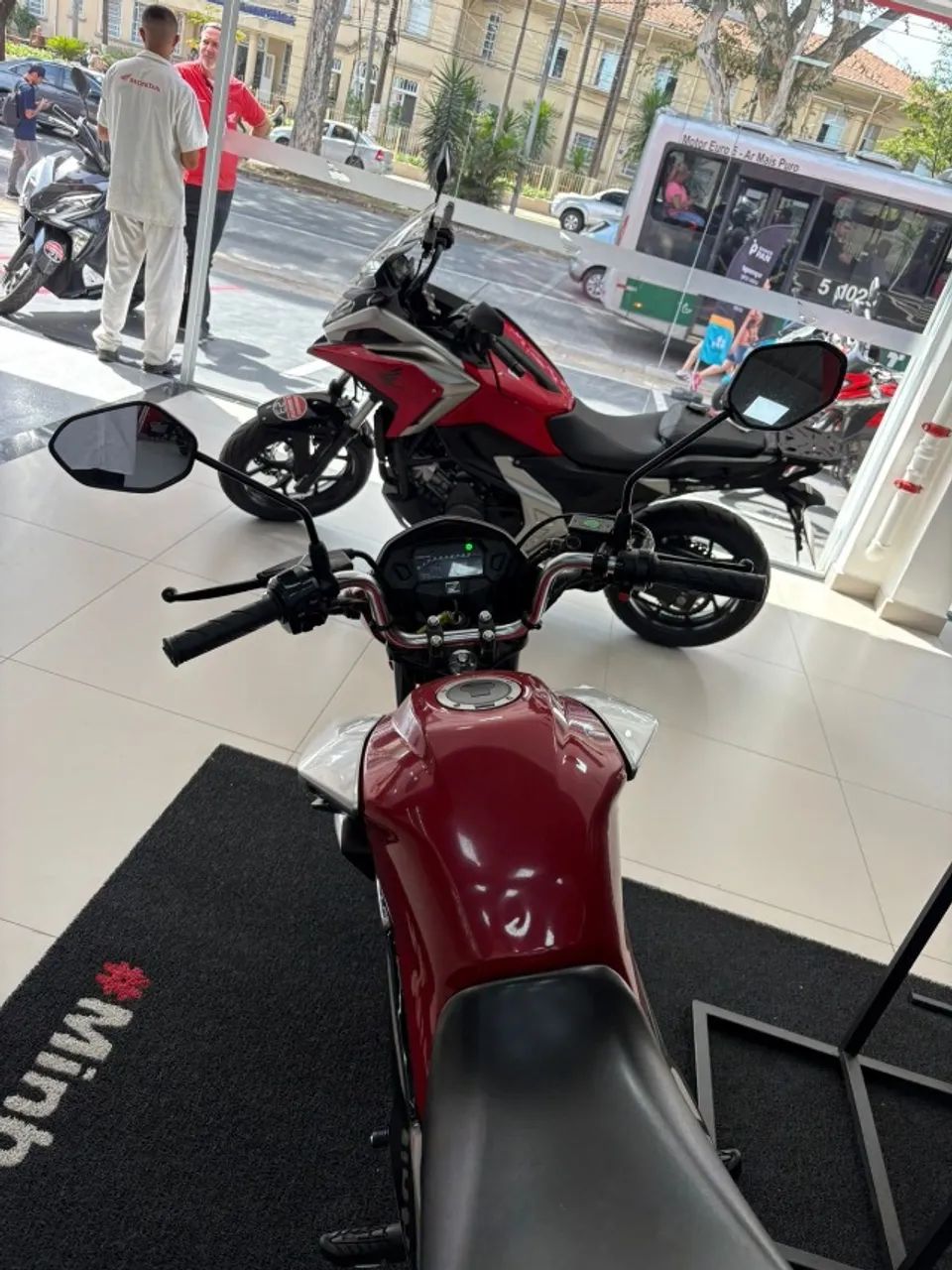 MOTO DE CONCESSONARIA 