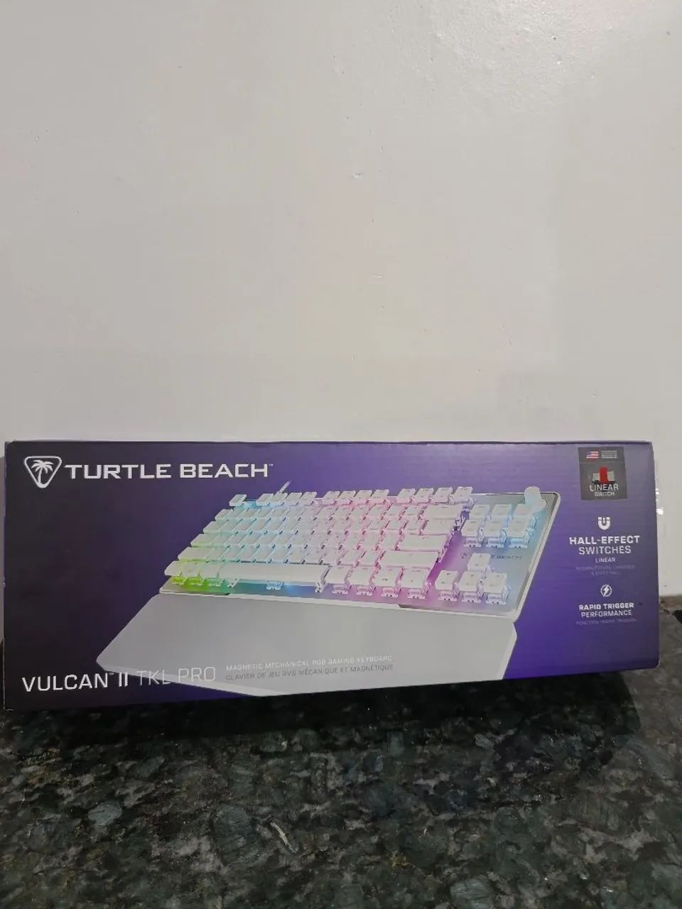 Teclado mecânico Turtle Beach Vulcan II TKL Pro 