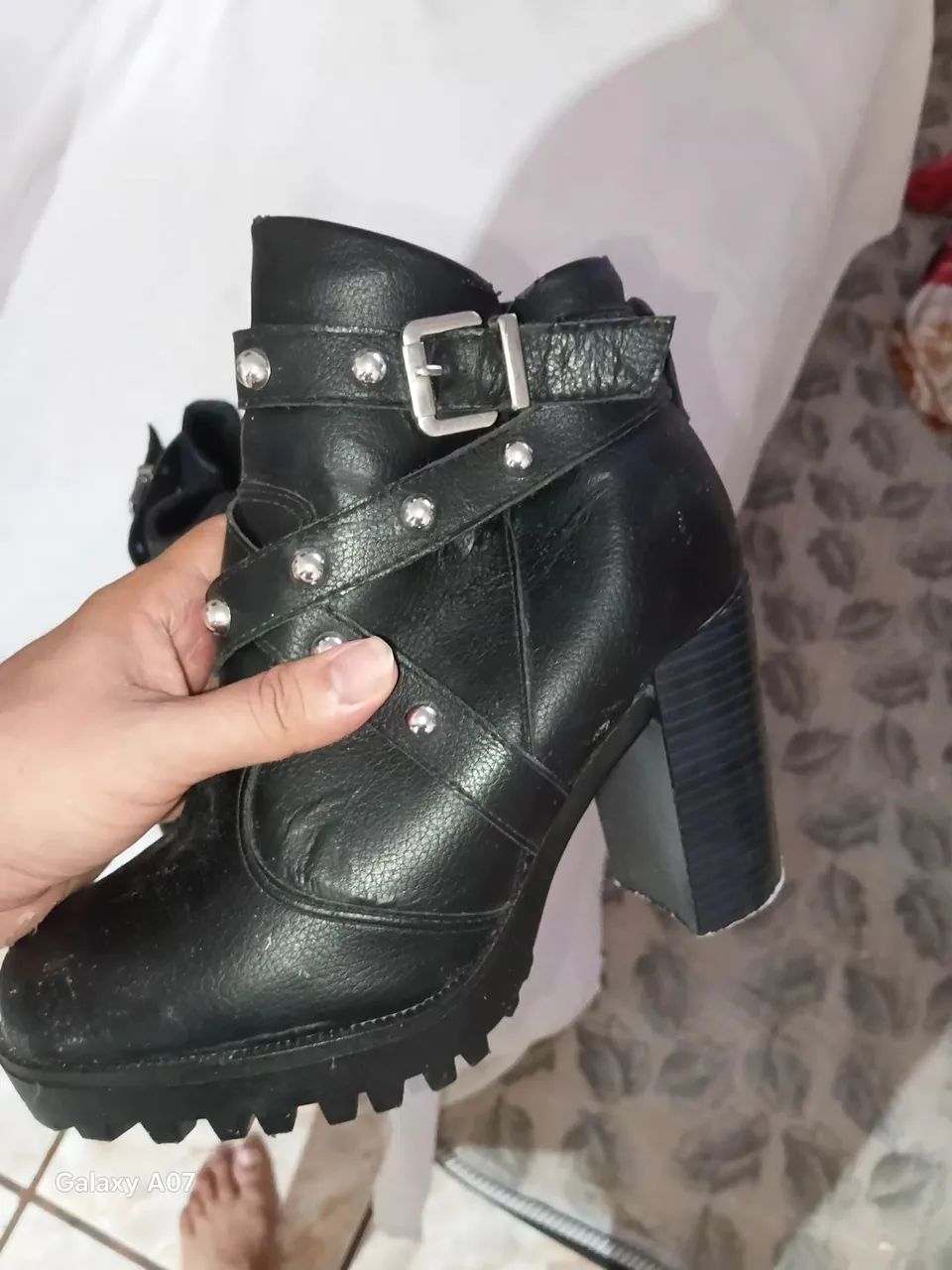 Bota de couro ferminina
