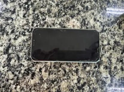 iPhone 11 - Foto 3