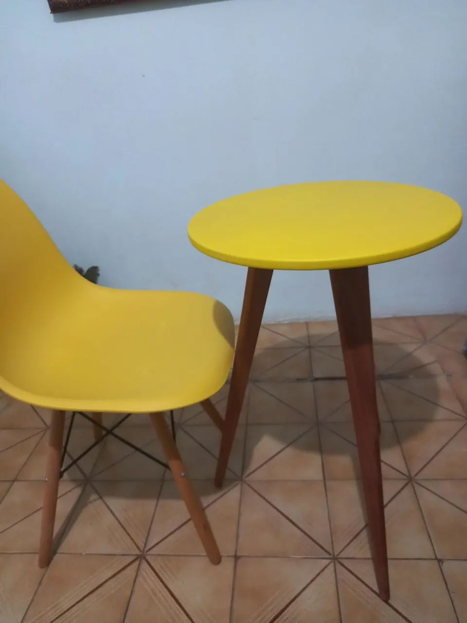 Cadeira $ mesa - Foto 2