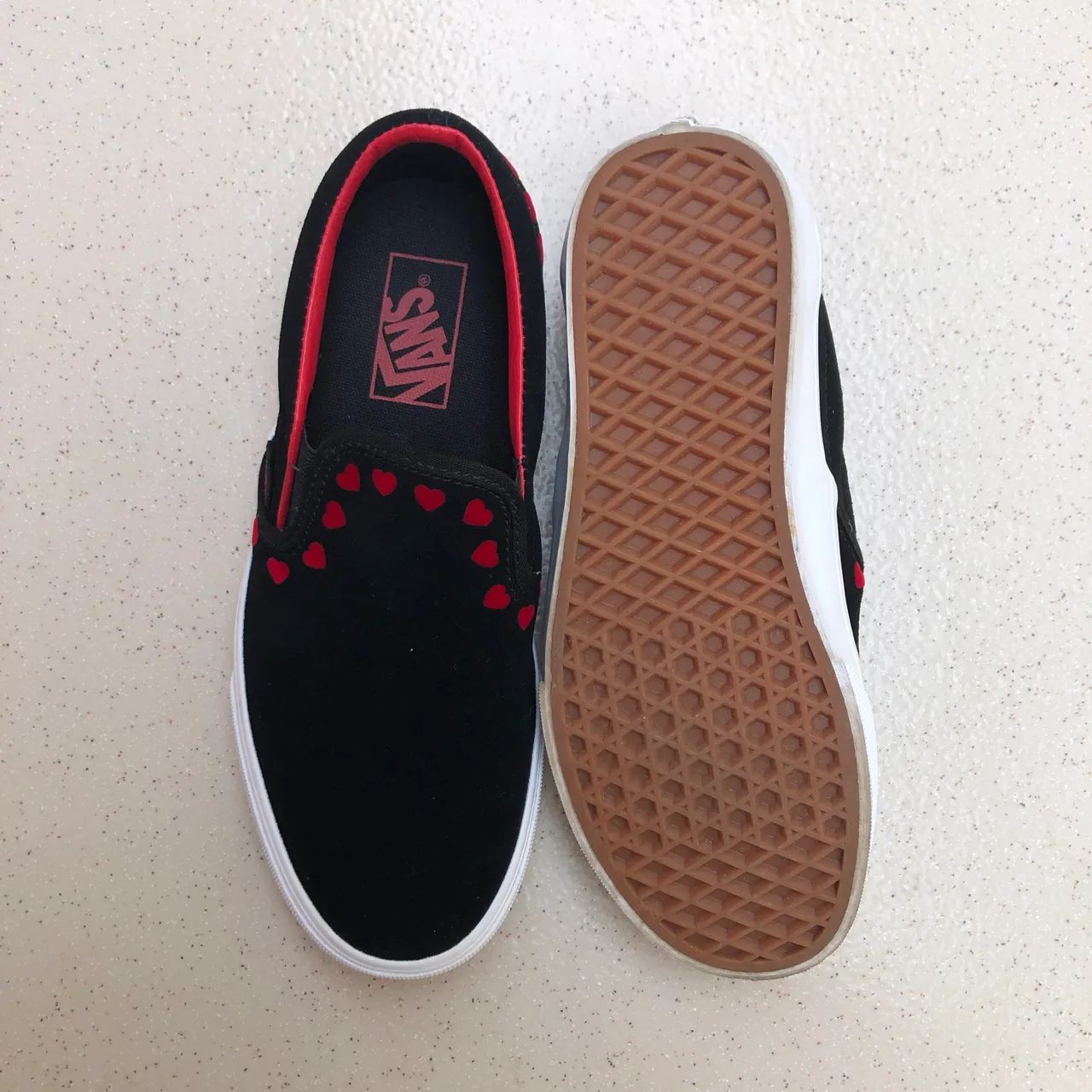 Tênis Vans Slip-On Hearts Black Red - Foto 5