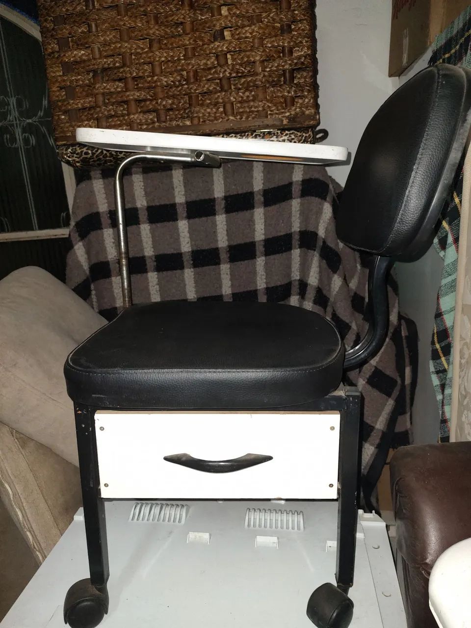 Cadeira manicure  - Foto 4