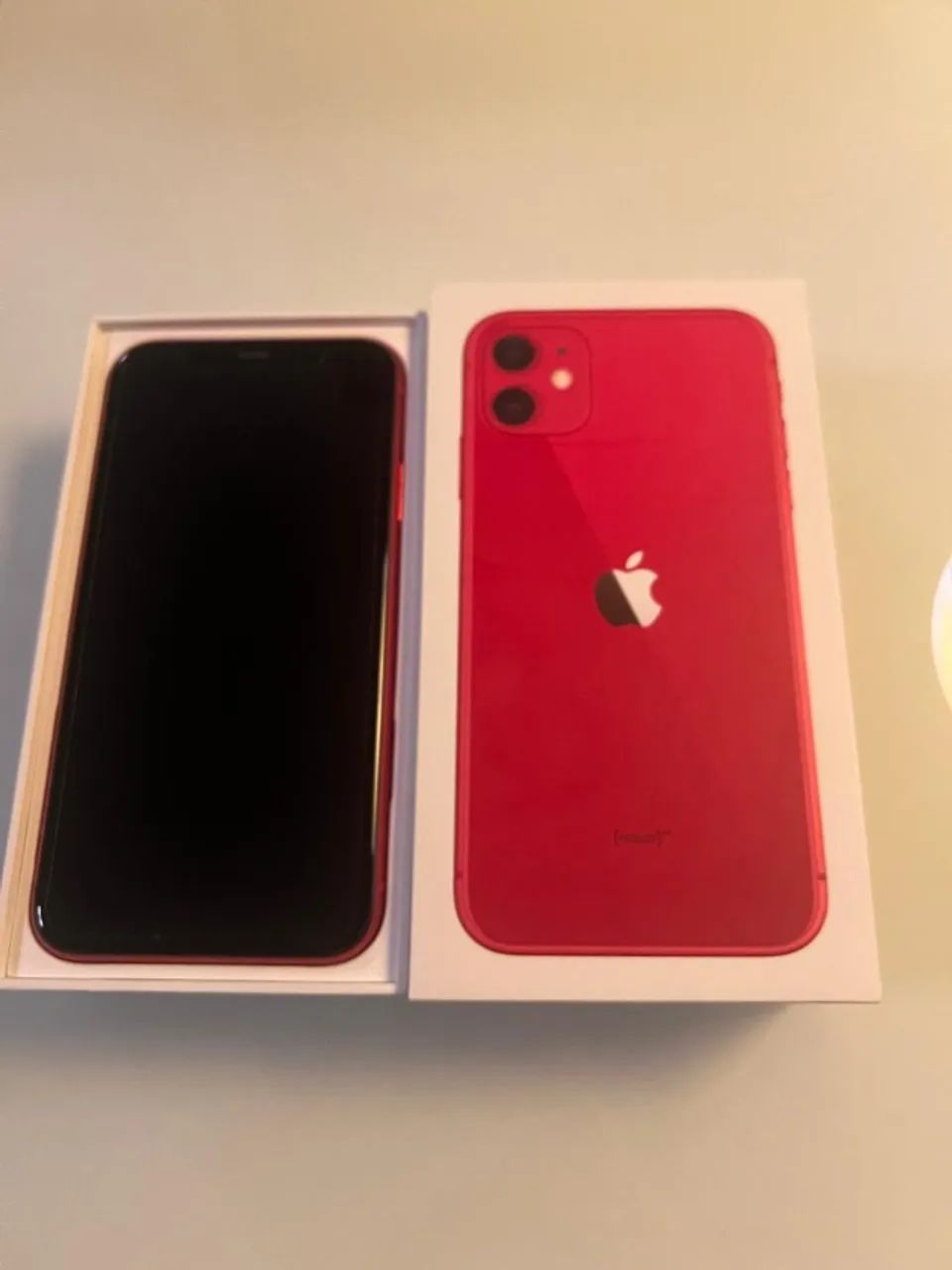 Iphone 11 - RED (128GB) - Foto 2
