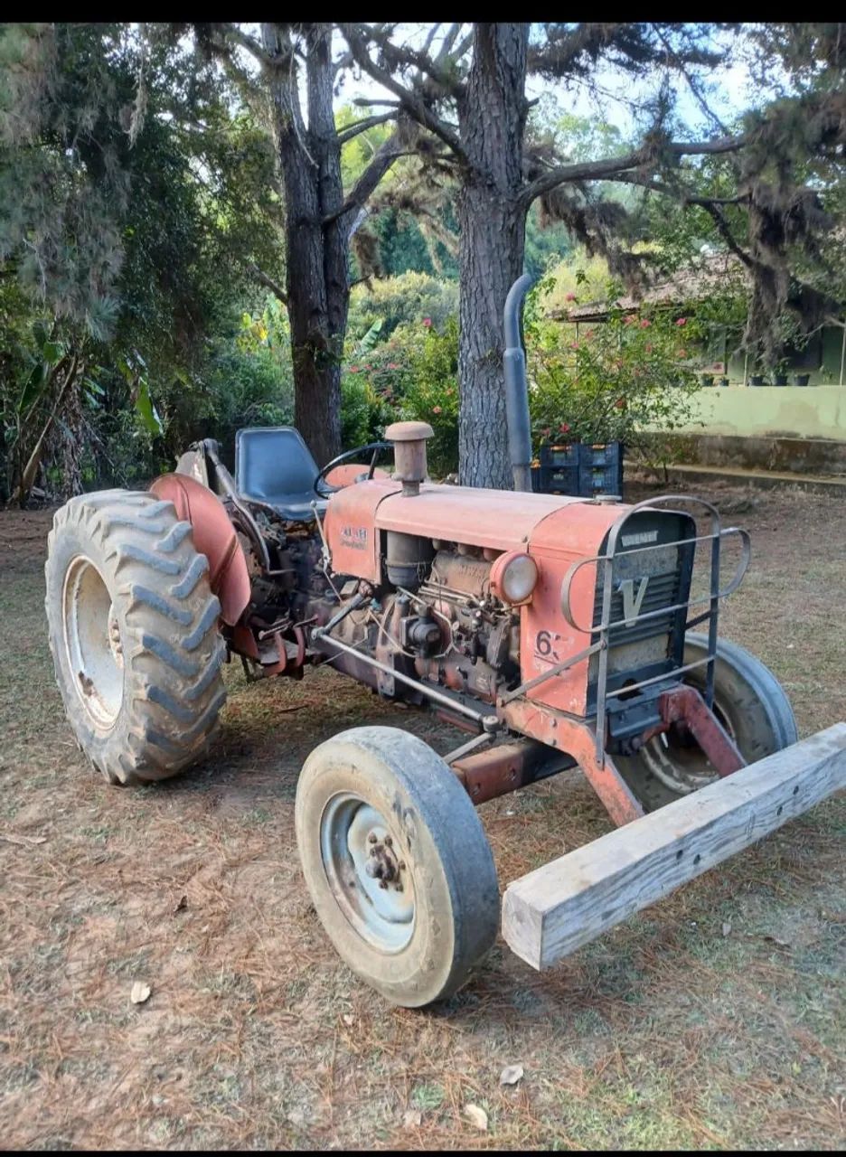trator valmet 65 ID mais um arado