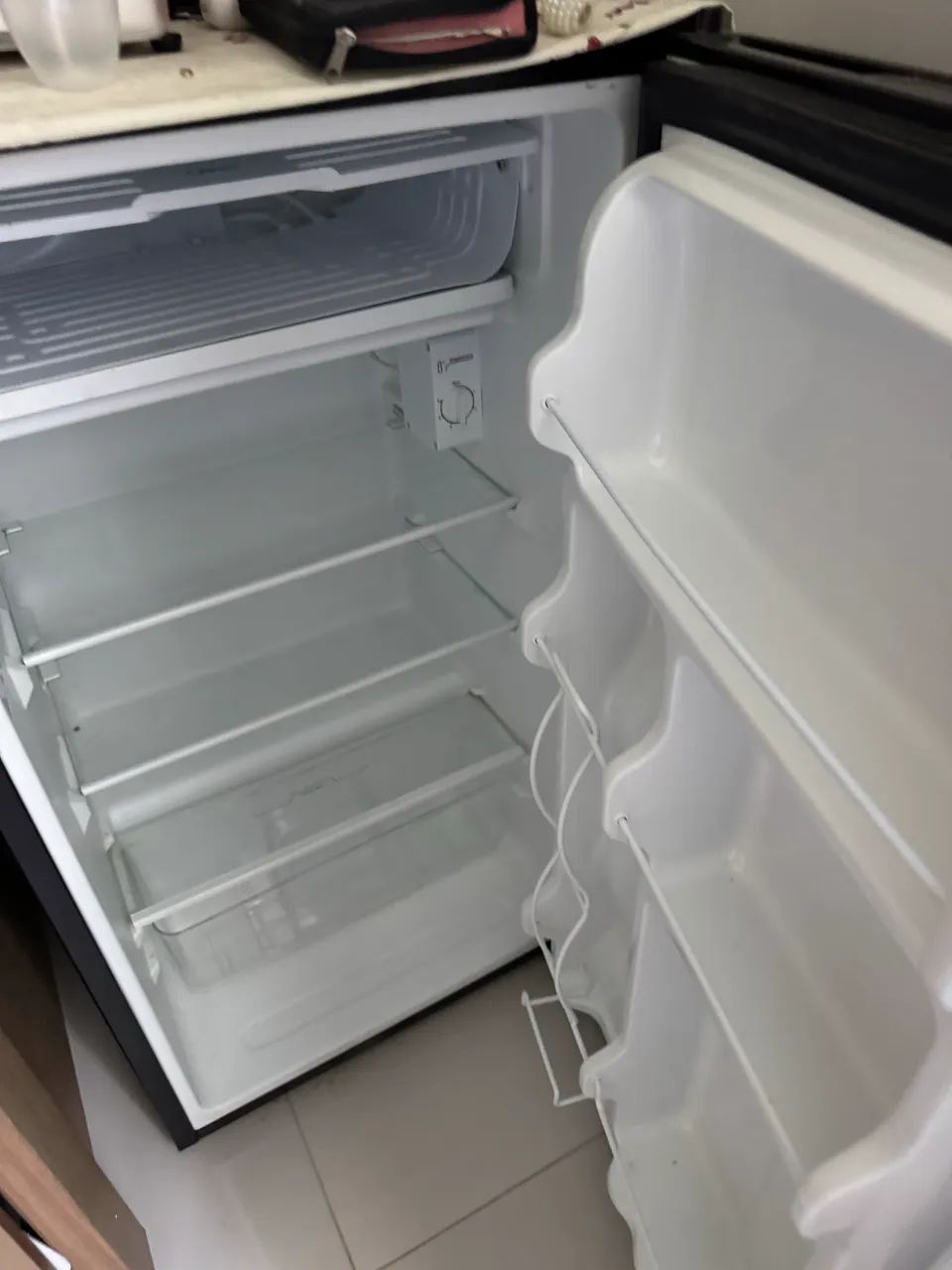 Frigobar Midea 124 litros  - Foto 2
