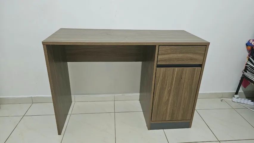 Escrivaninha 1,1m