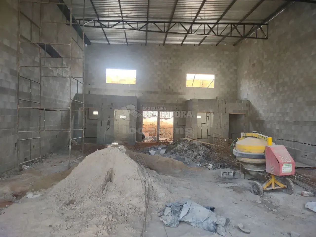 Excelente Salão Comercial com 100m² para Locação / Centro - Foto 3