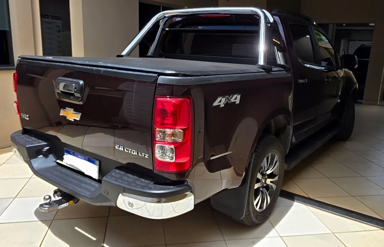 Chevrolet S10 Pick-up LTZ 2.8 TDI 4X4 CD Dies.aut 2020 - Foto 2