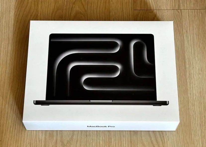 MacBook Pro M5 Max 16? 36GB RAM 2TB - Foto 2