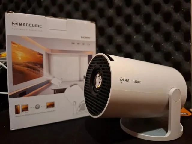 Novo Projetor Smart 130 Polegadas - Android, WiFi, Bluetooth, HDMI 
