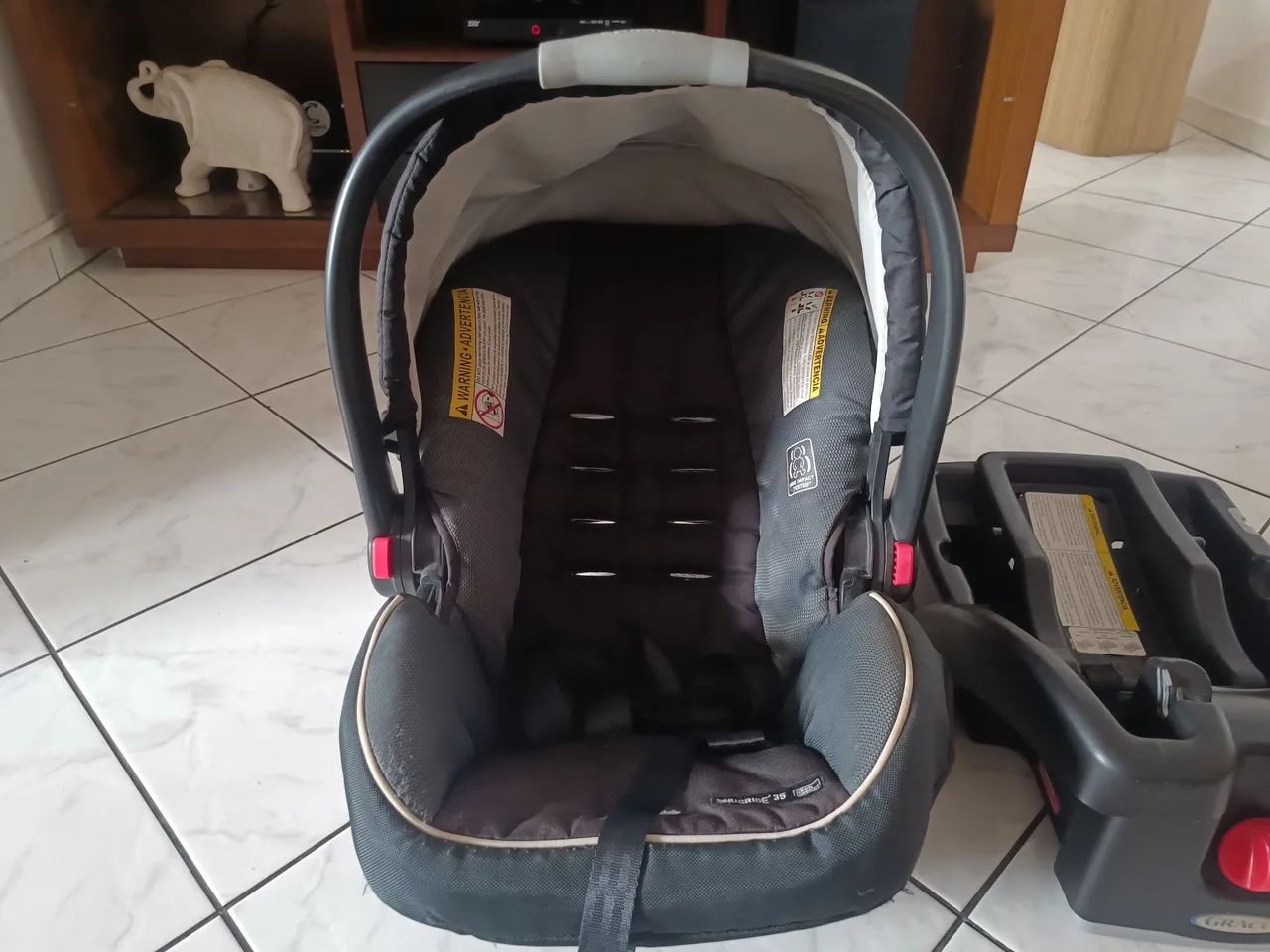 Cadeirinha infantil Graco com base usado - Foto 3
