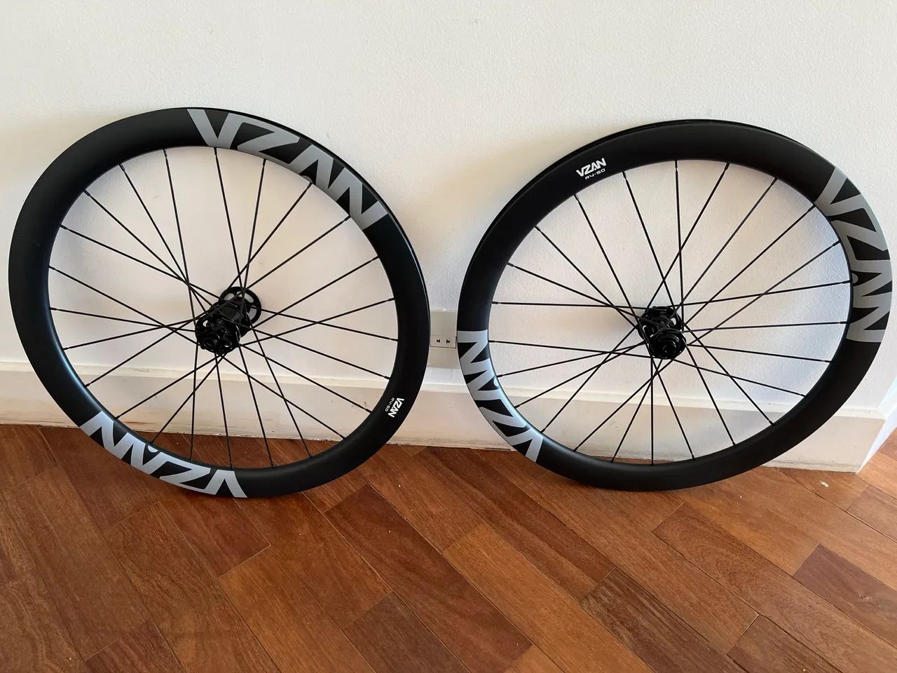 Roda Vzan 50mm road Carbono - Foto 3