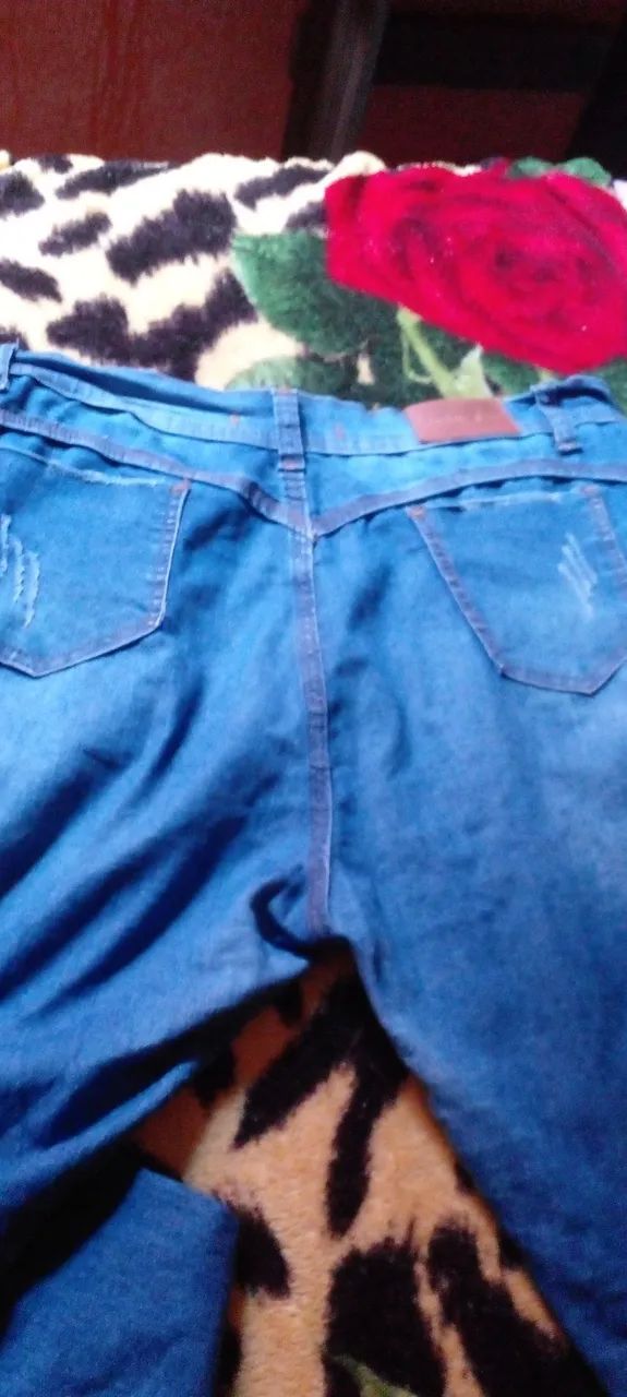 Calça jeans com laycra 46 femenina  - Foto 3