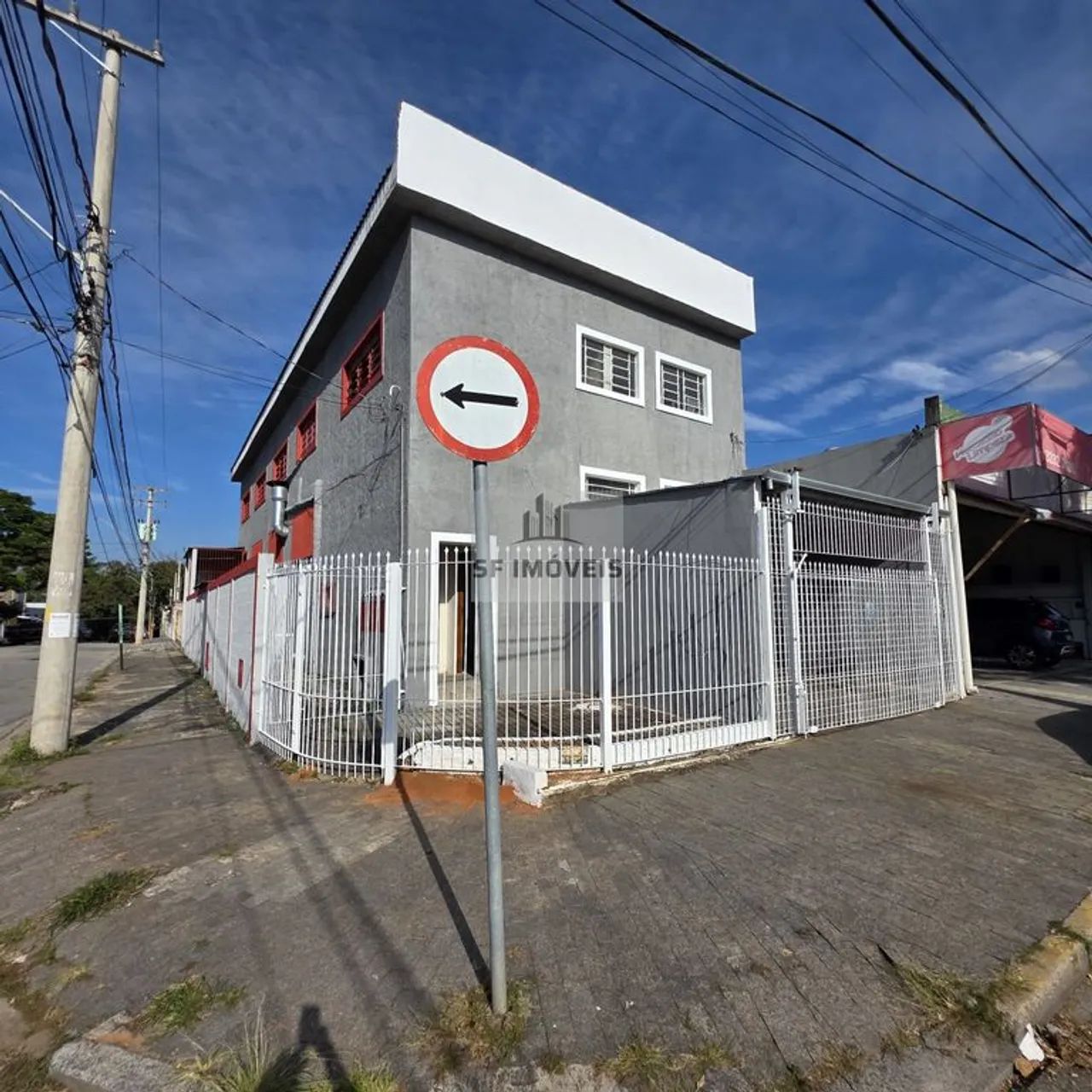 Excelente ponto comercial de 400m², de esquina, na Avenida Arthur Bernardes - Foto 2