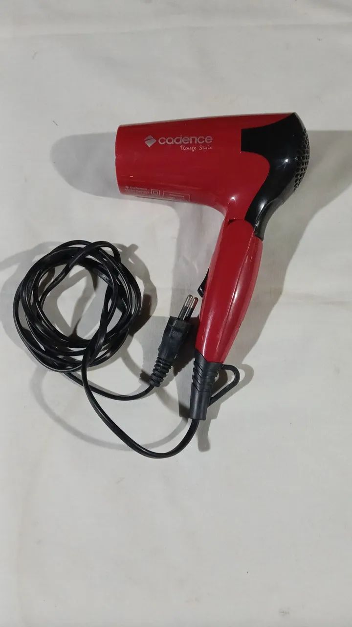 Secador de cabelo para viagem.