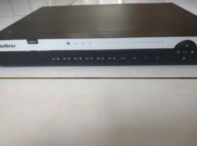 Vendo DVR Intelbras de 16 canais.