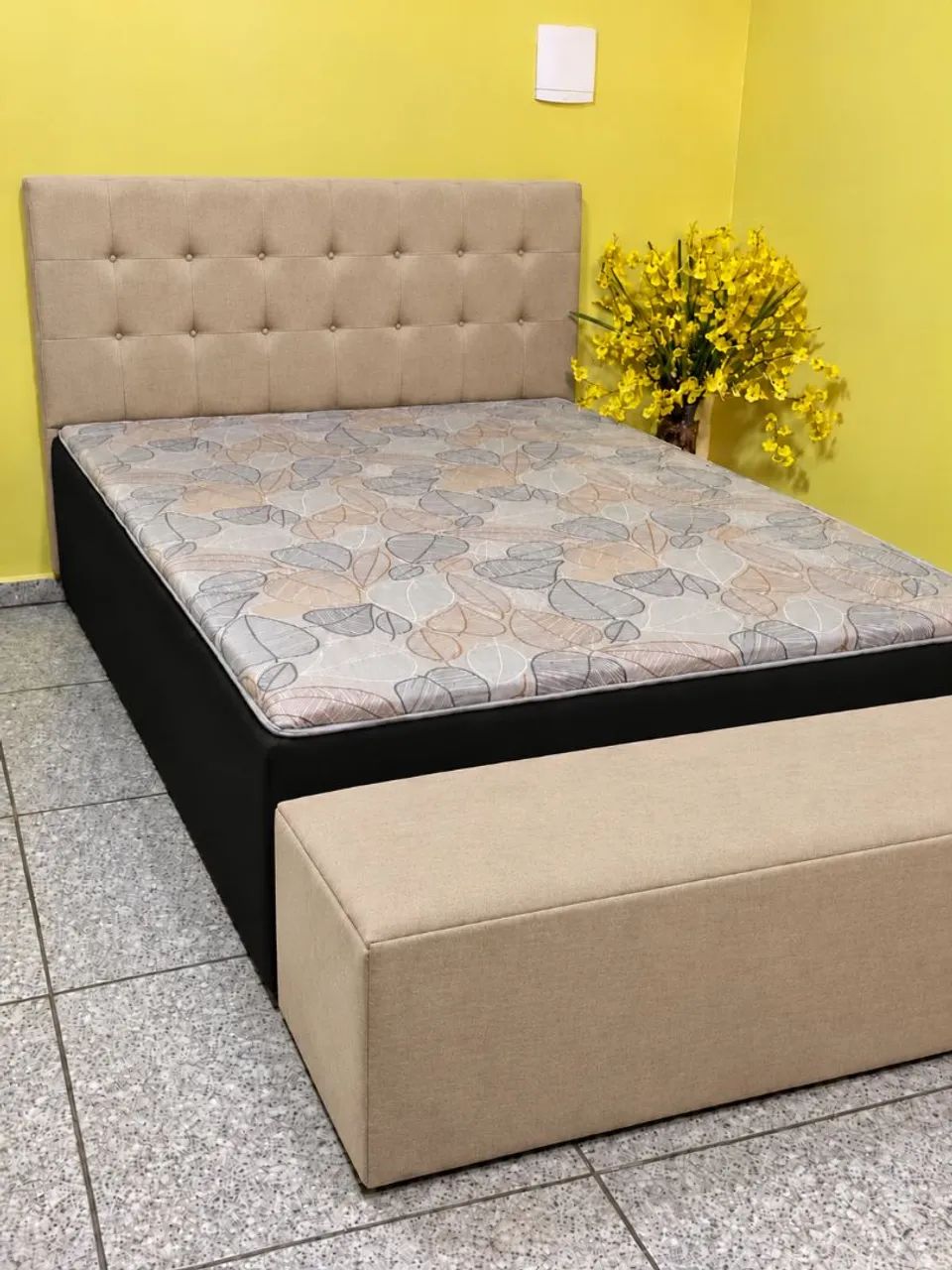 Cama casal com baú recamier e cabeceira - Foto 4
