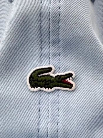 Boné LACOSTE Original azul claro (SEMI NOVO) - Foto 4