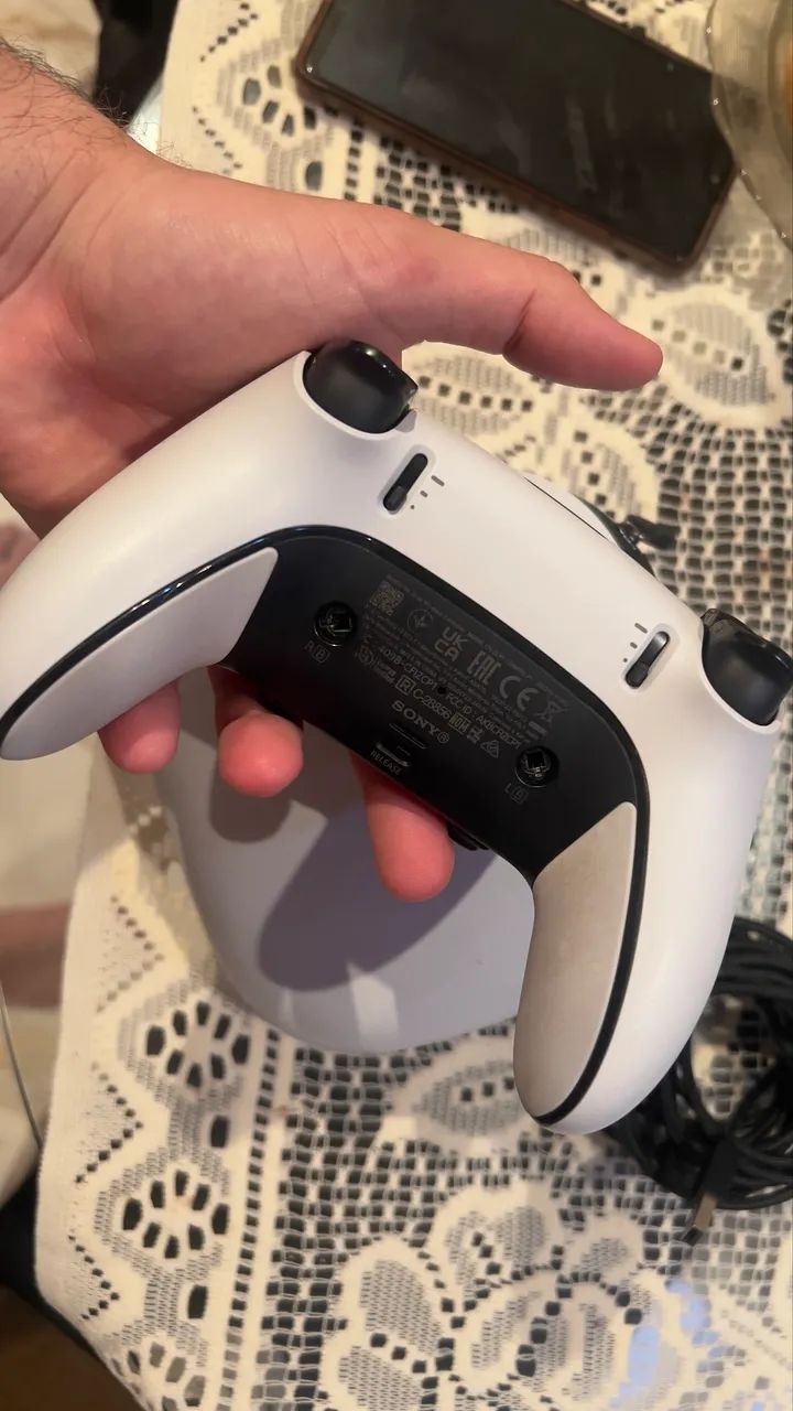 Controle PS5 edge com menos de 1 ano de uso - Foto 3