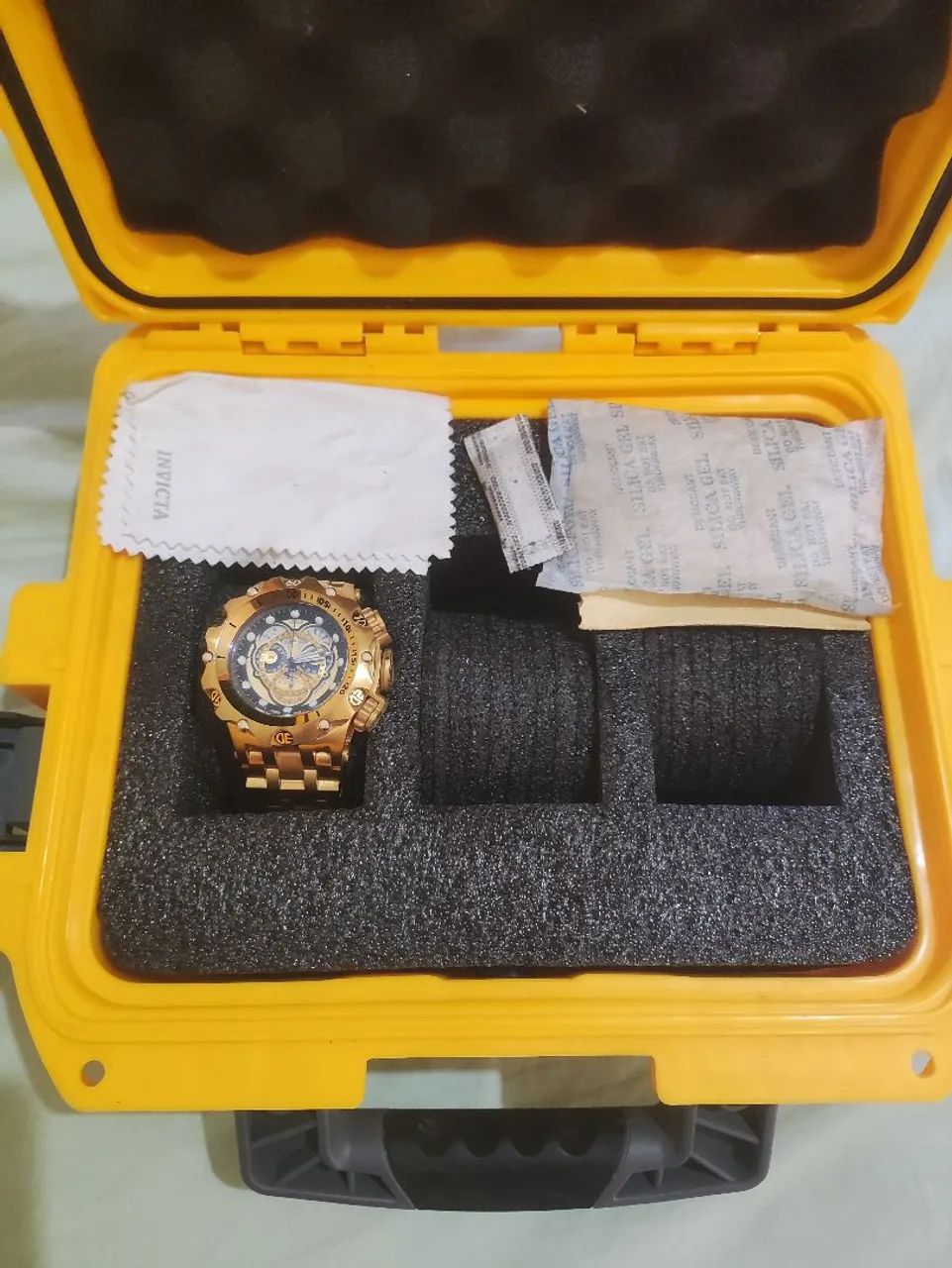 Elegante relógio invicta hibrid original,com certificado de autenticação  - Foto 5