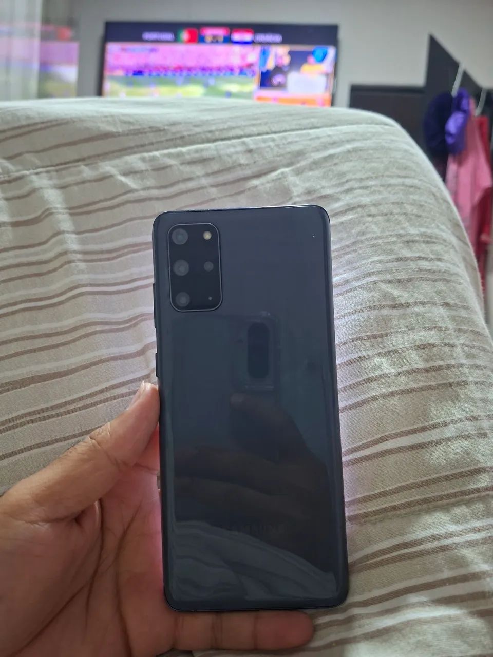 S 20 plus 128 GB 8 de ram - Foto 2