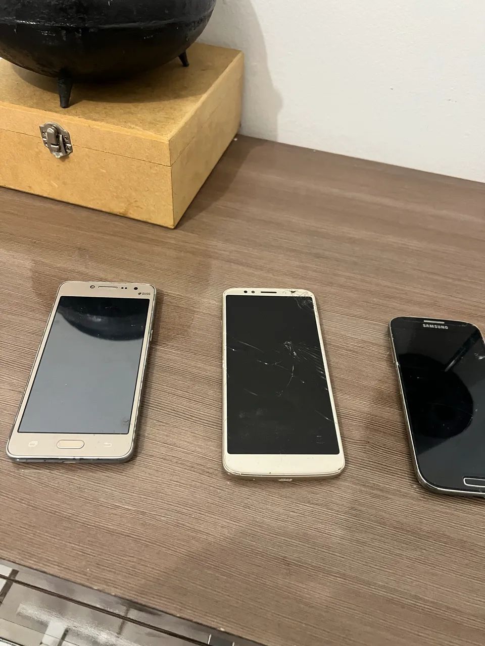 Celulares Danificado, Retirada de Peças.