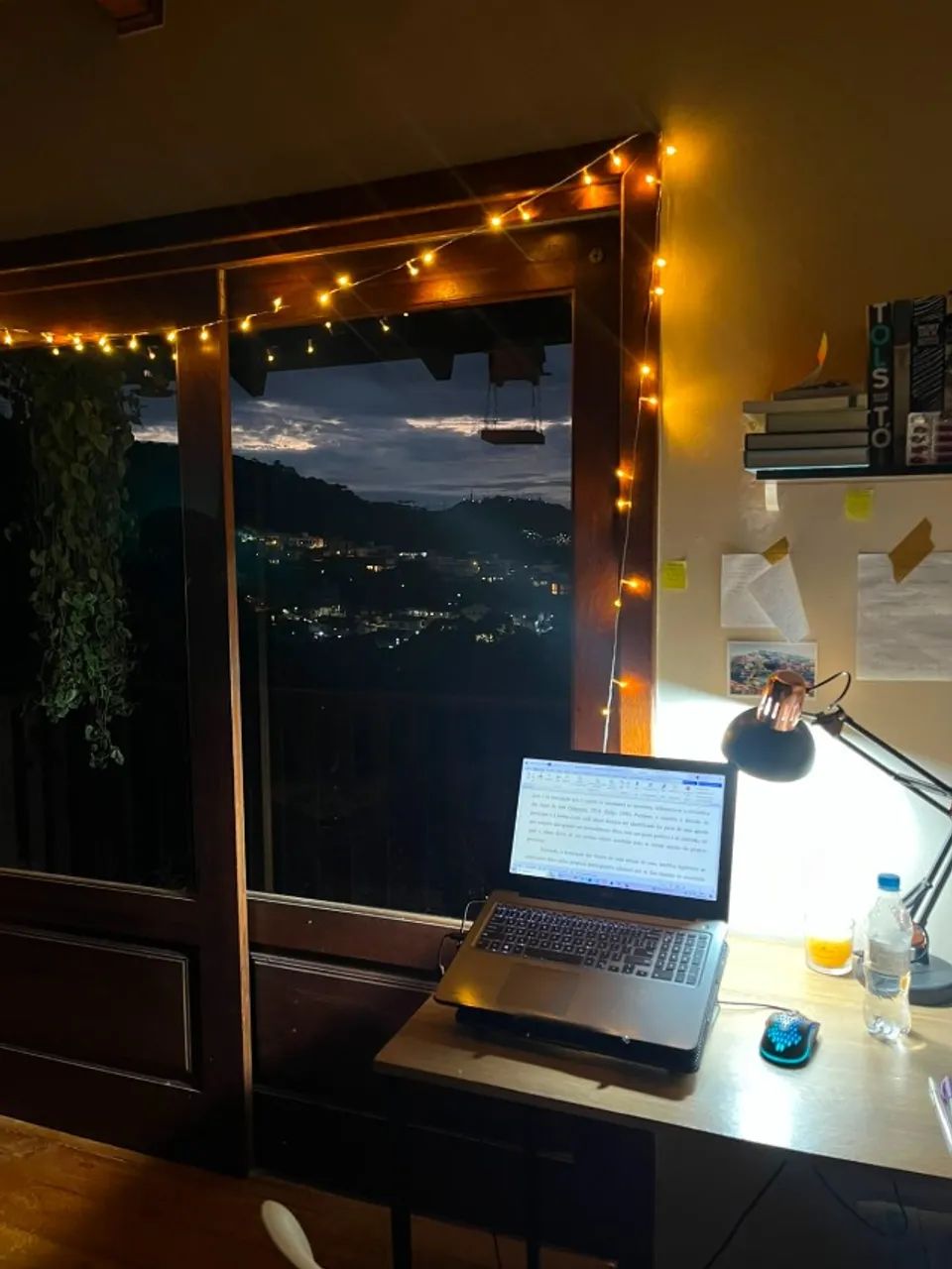 Quarto amplo com sacada e banheiro privativo em casa grande no Itacorubi! - Foto 5