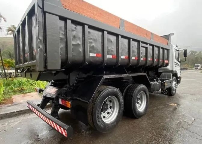  MB atego 2425 2010  caçamba  - Foto 11