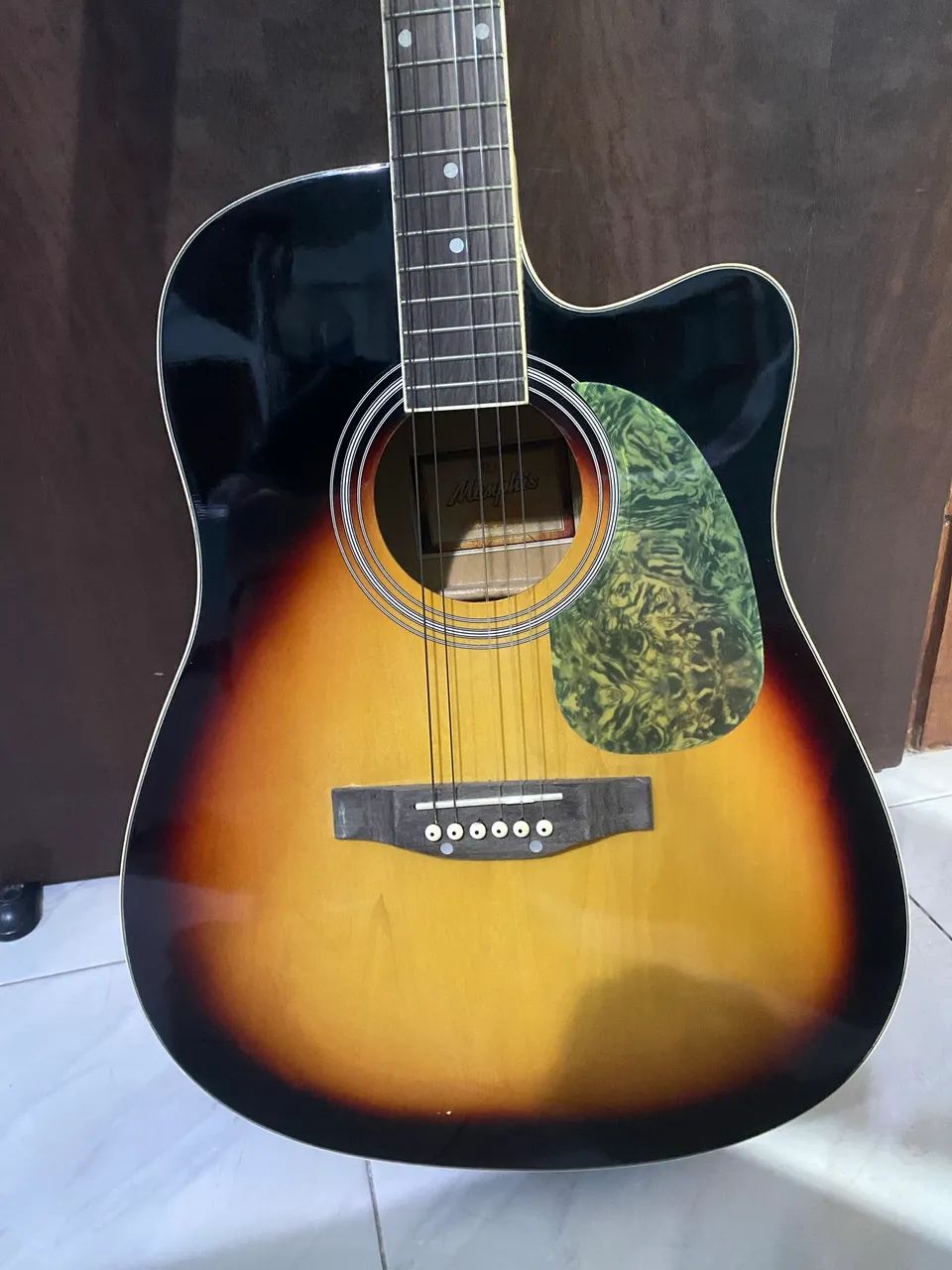 Violão MD18