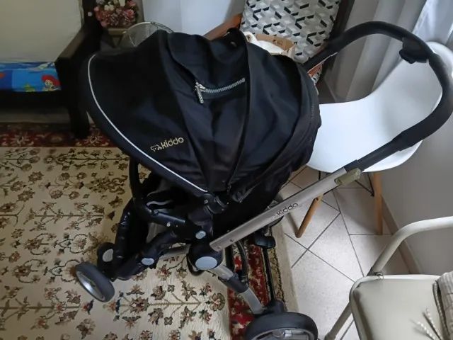 Carrinho de bebê kiddo