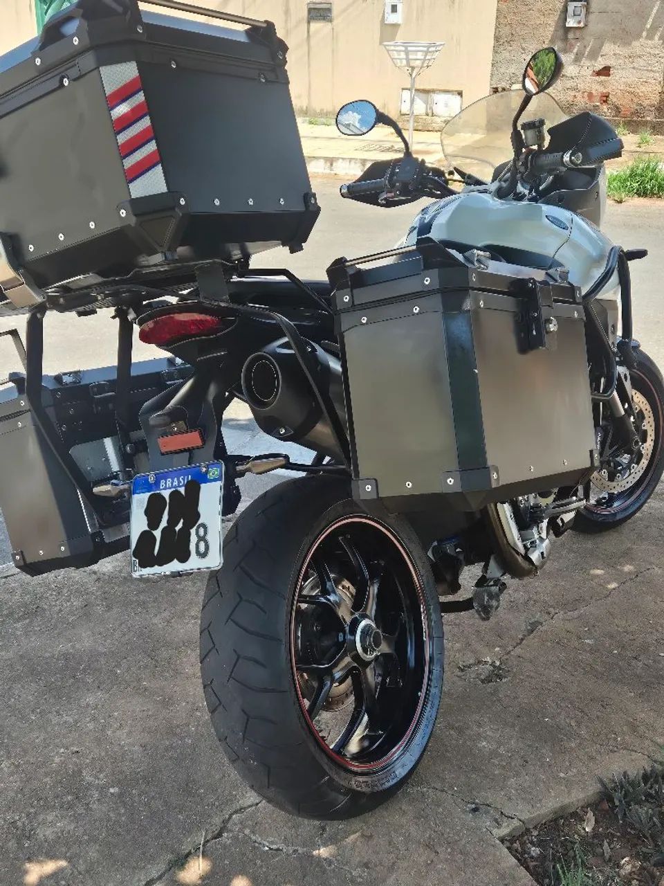 Triumph Tiger 1050 - Foto 2