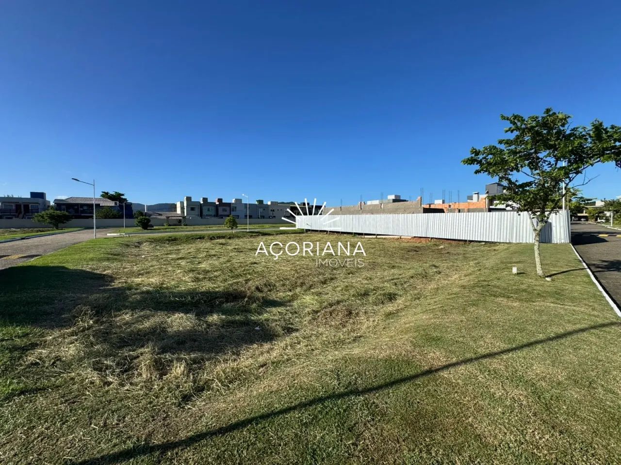 Terreno em condomínio fechado