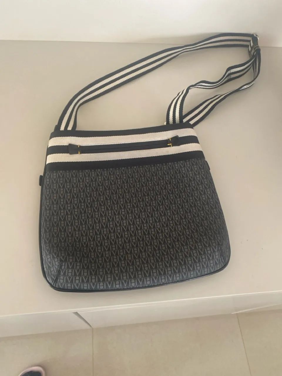 Bolsa Victor Hugo  - Foto 2
